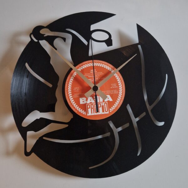 upcycling Schallplatten Wanduhr "Basketball"